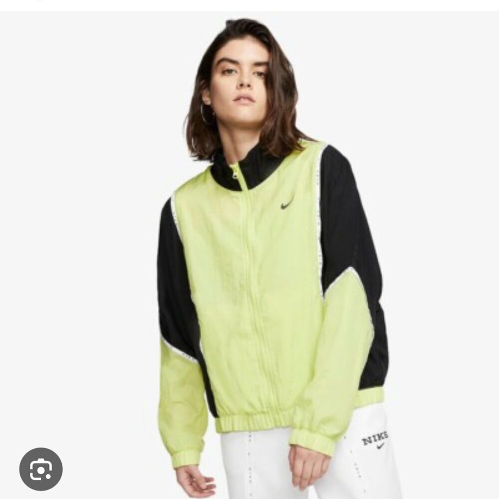 Nike NSW Woven Jacket CJ3685-367 Size Small NWT Retro Style Lime Color